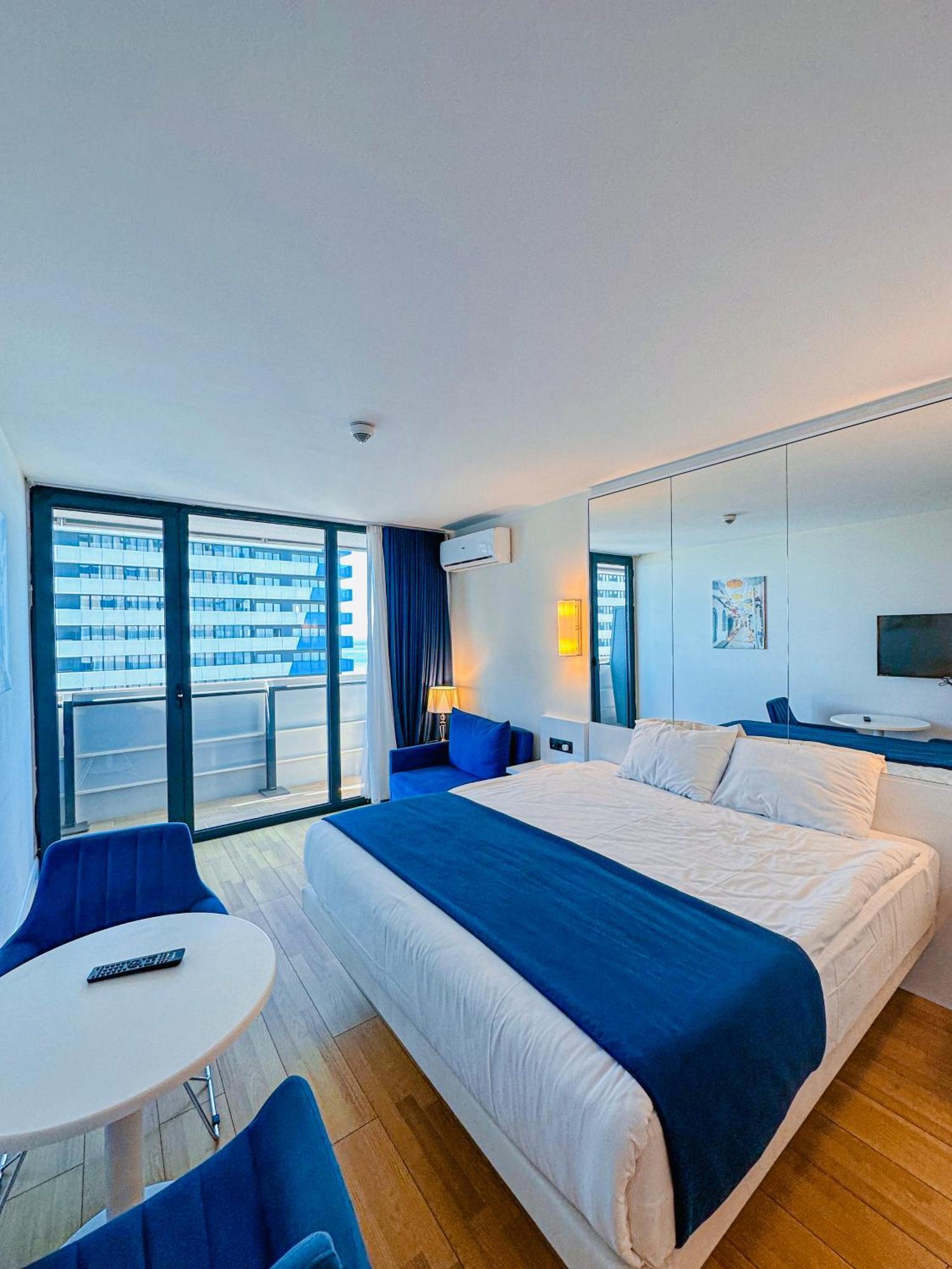 Hotel Batumi High View Esterno foto