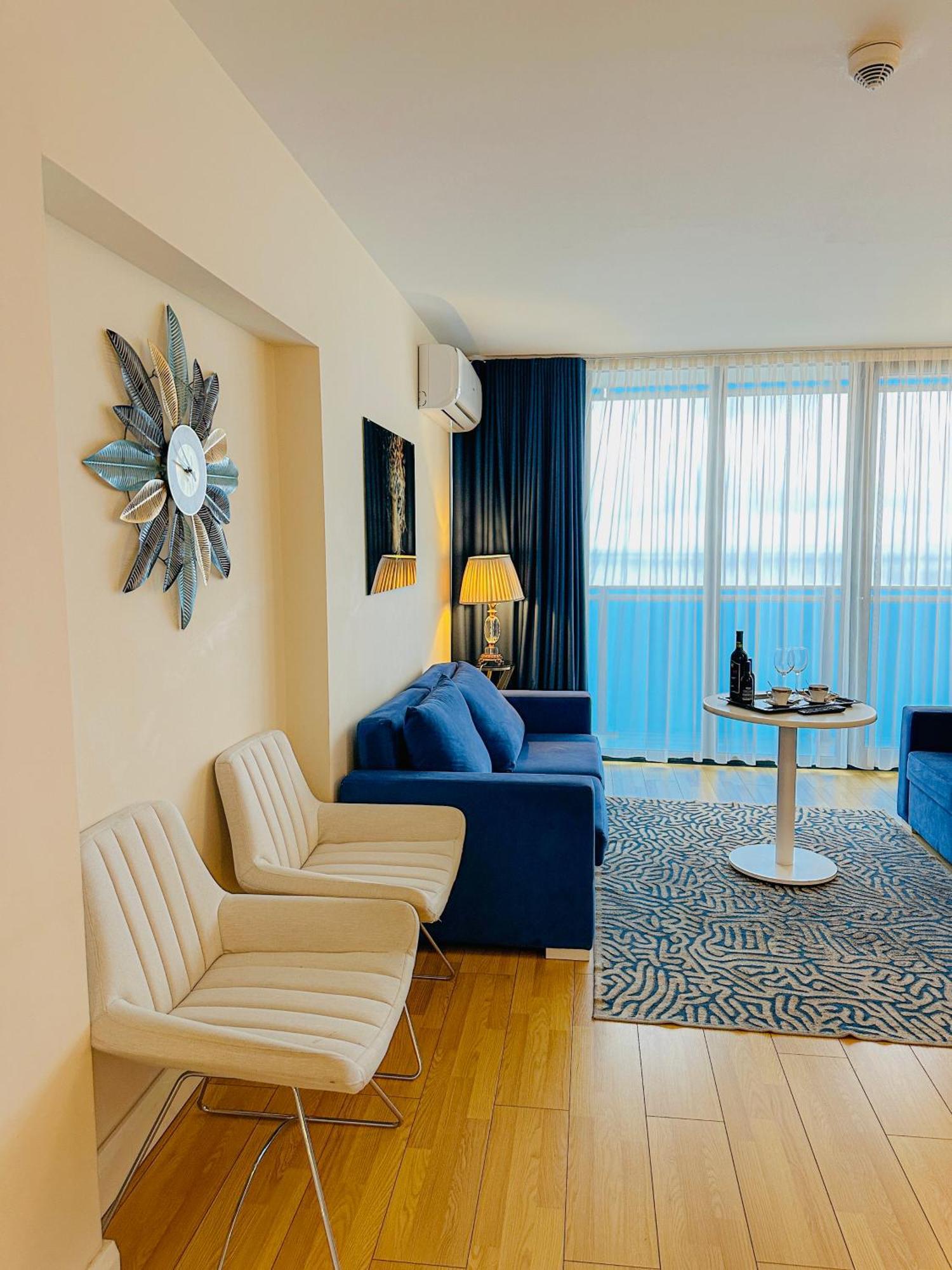 Hotel Batumi High View Esterno foto