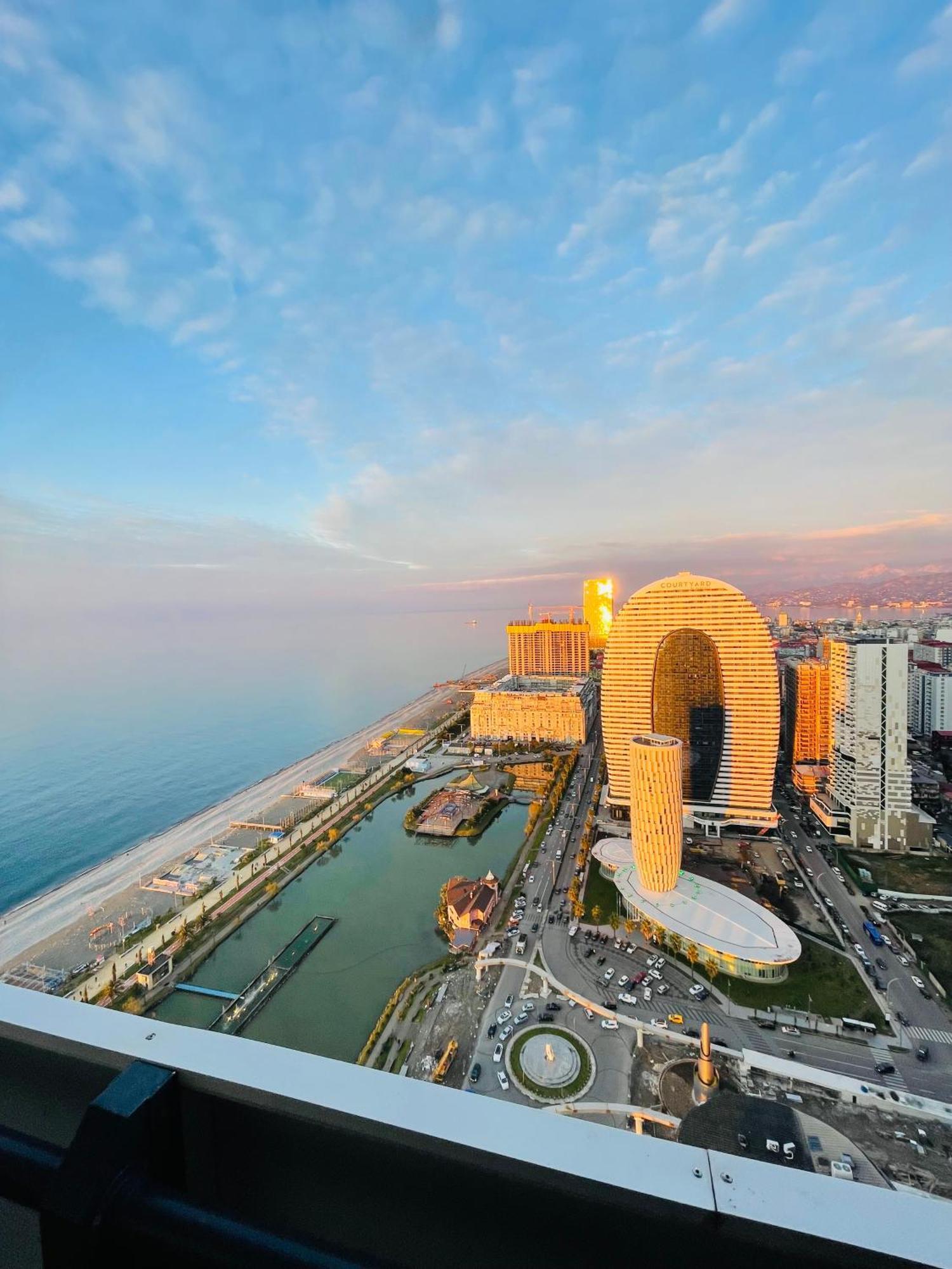 Hotel Batumi High View Esterno foto