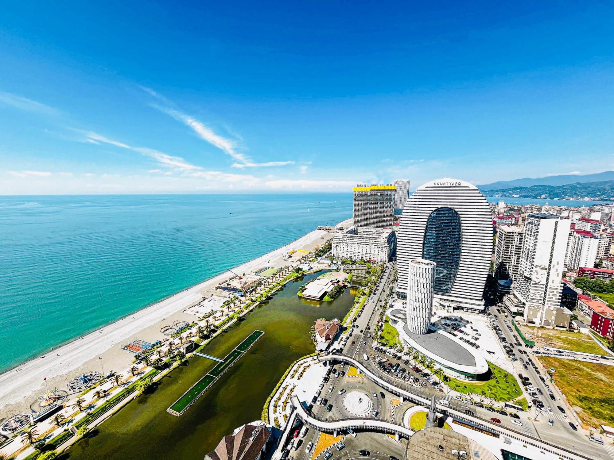 Hotel Batumi High View Esterno foto